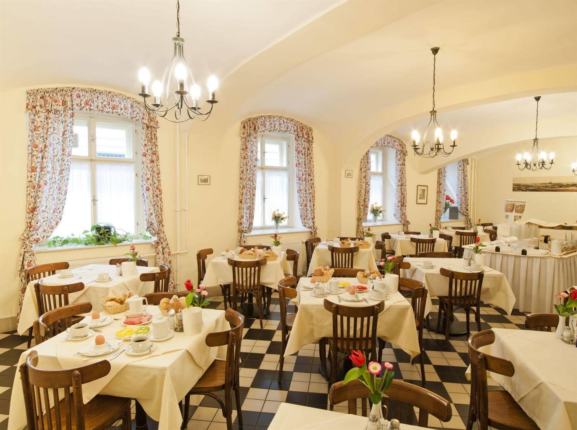 Hotel Graf Stadion Wien Restaurant bilde